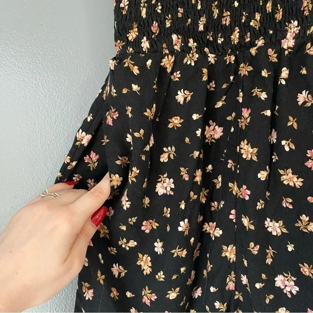 American Eagle XS Square Neck Floral Smocked Romper Black - Picture 5 of 9